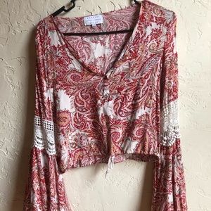 Kendall & Kylie crop top